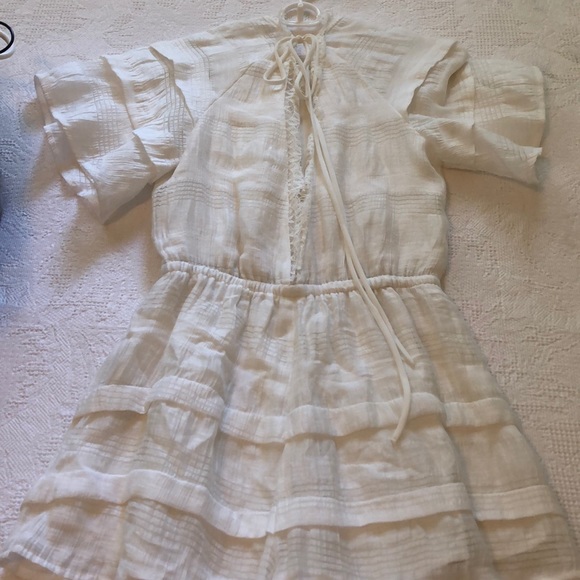 White romper - Picture 2 of 3